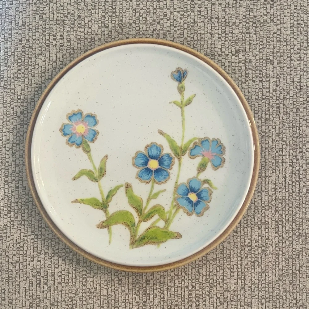 Vintage Mikasa Natural Beauty Cornflower Salad Plate C9007 Stoneware 7.5”